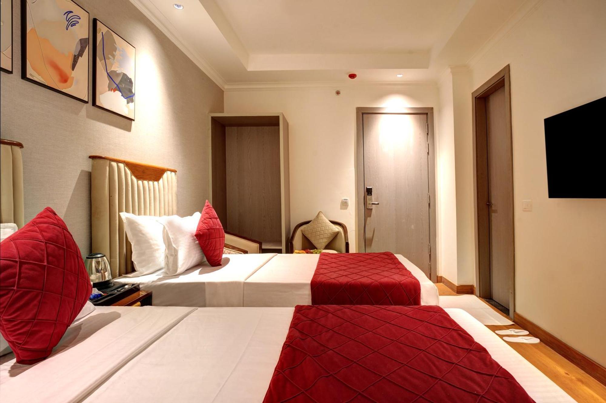 Hotel Iva Premium Delhi Airport With Airport Drop Nueva Delhi Exterior foto